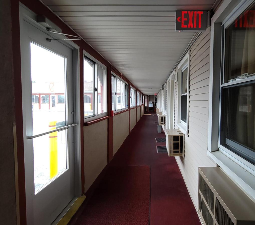 Red Carpet Inn West Springfield Esterno foto
