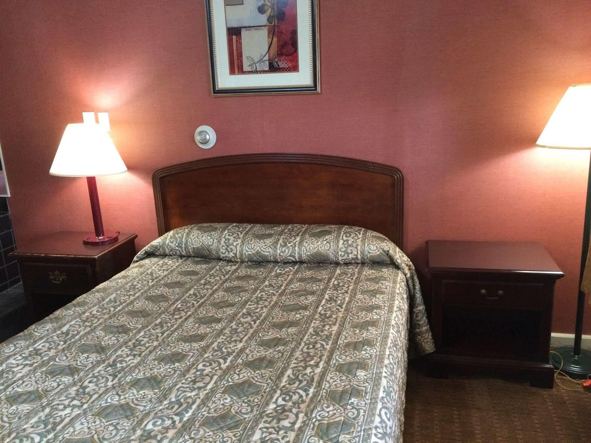 Red Carpet Inn West Springfield Esterno foto