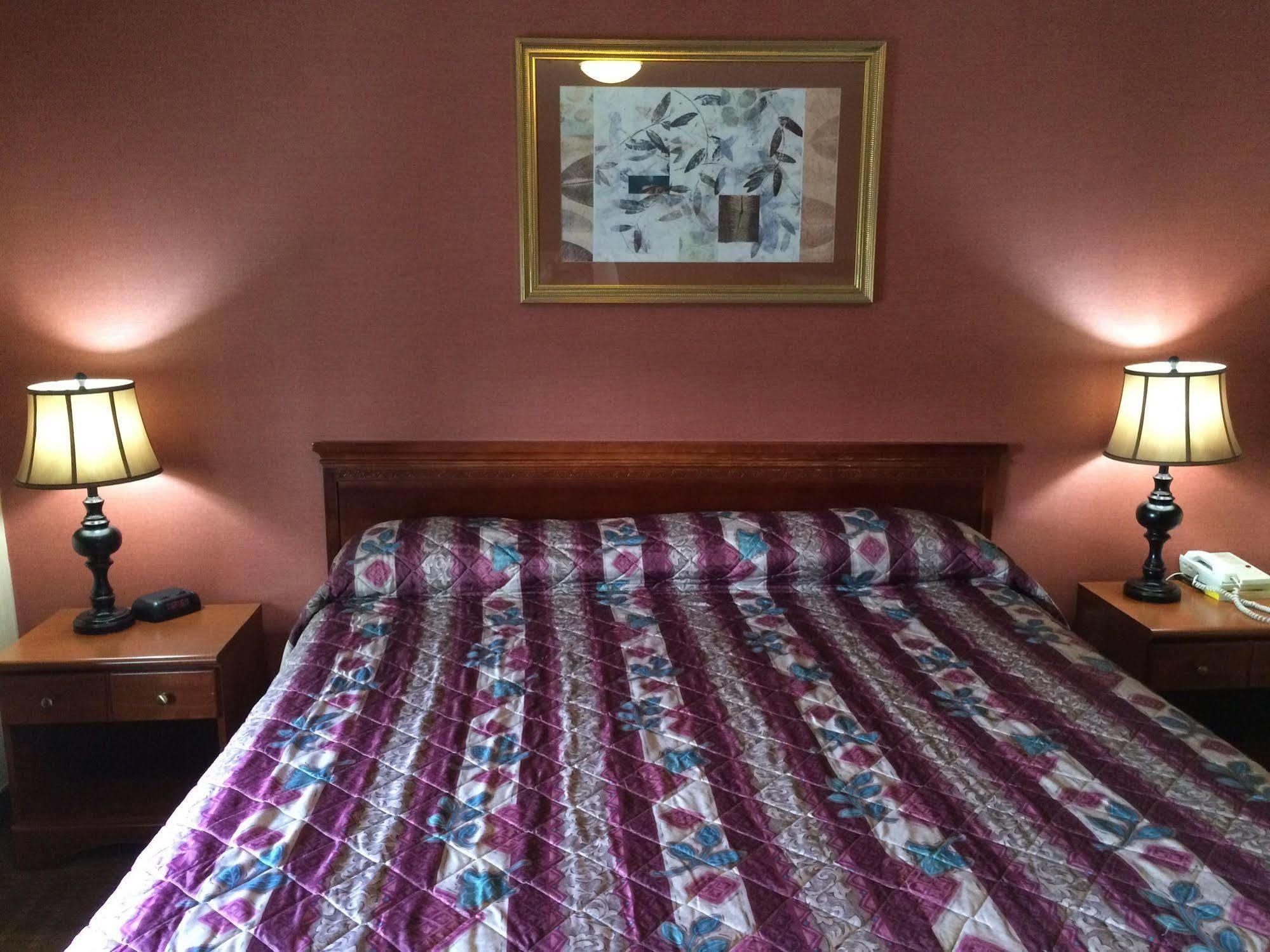 Red Carpet Inn West Springfield Esterno foto